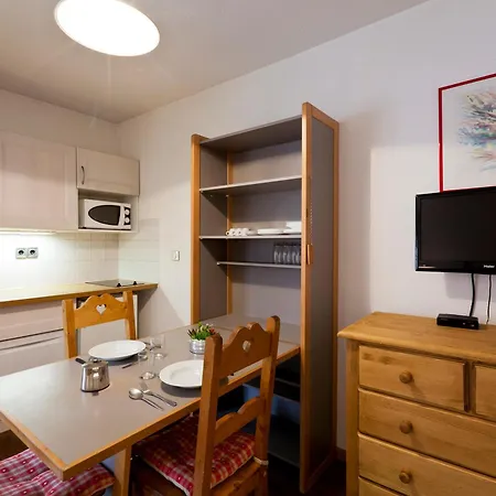 Cosy Avec Balcon Et Wifi A - Fr-1-512-184 Apartment