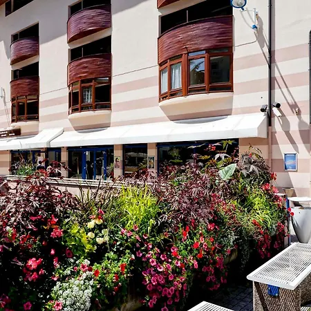Apartment Equipe Avec Balcon, Wifi Et Animaux Admis - Fr-1-512-184 *